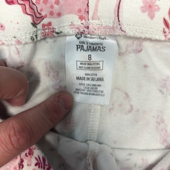 Girl unicorn pajama set includes long sleeve top and pants size 8 - Picture 6 of 6